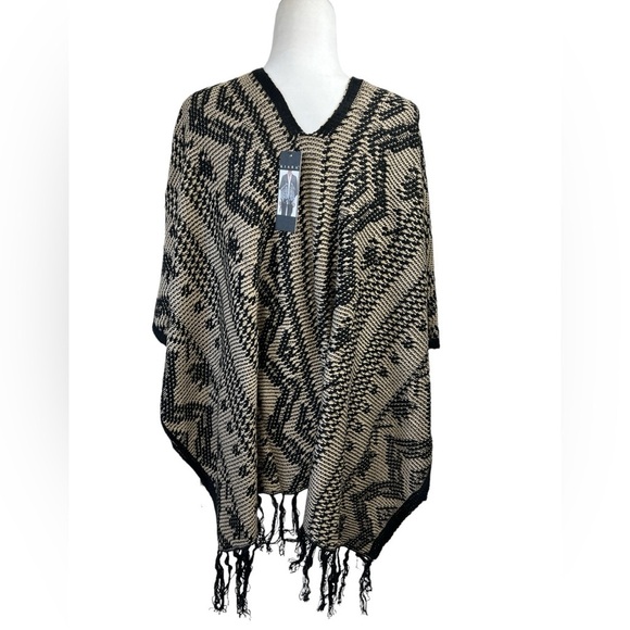 Kiara Lightweight Aztec Boho Knit Tassel Fringe Wrap Shawl Poncho Shrug - Picture 5 of 10